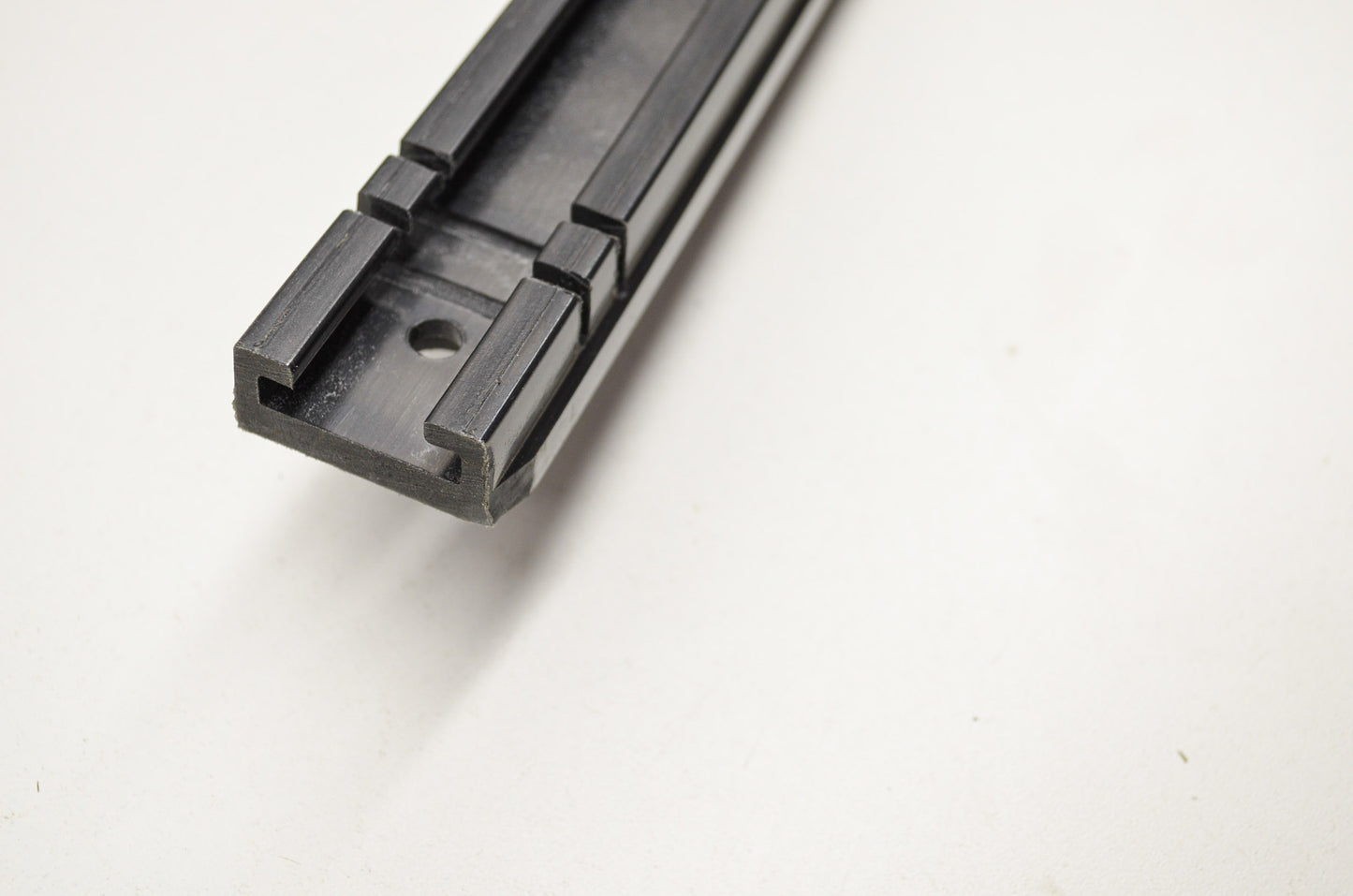 OEM Yamaha SMA-8HG92-00-HP Hi-Performance Black Slider Runner Qty 2 NOS