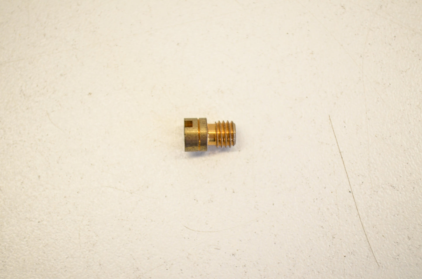 OEM Yamaha 3G2-14231-32-00 Main Jet #160 NOS