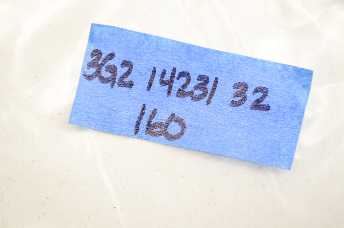 OEM Yamaha 3G2-14231-32-00 Main Jet #160 NOS