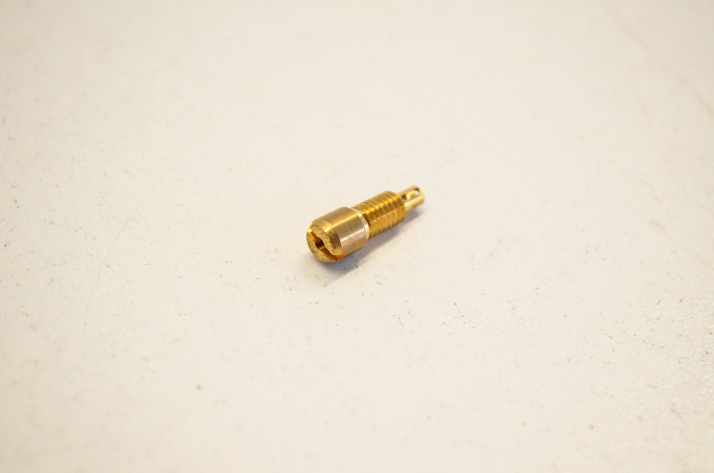 OEM Yamaha 85L-14342-34-00 Pilot Jet #68
