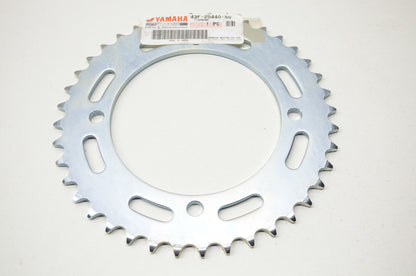 OEM Yamaha 43F-25440-50-00 Driven Sprocket 40T NOS