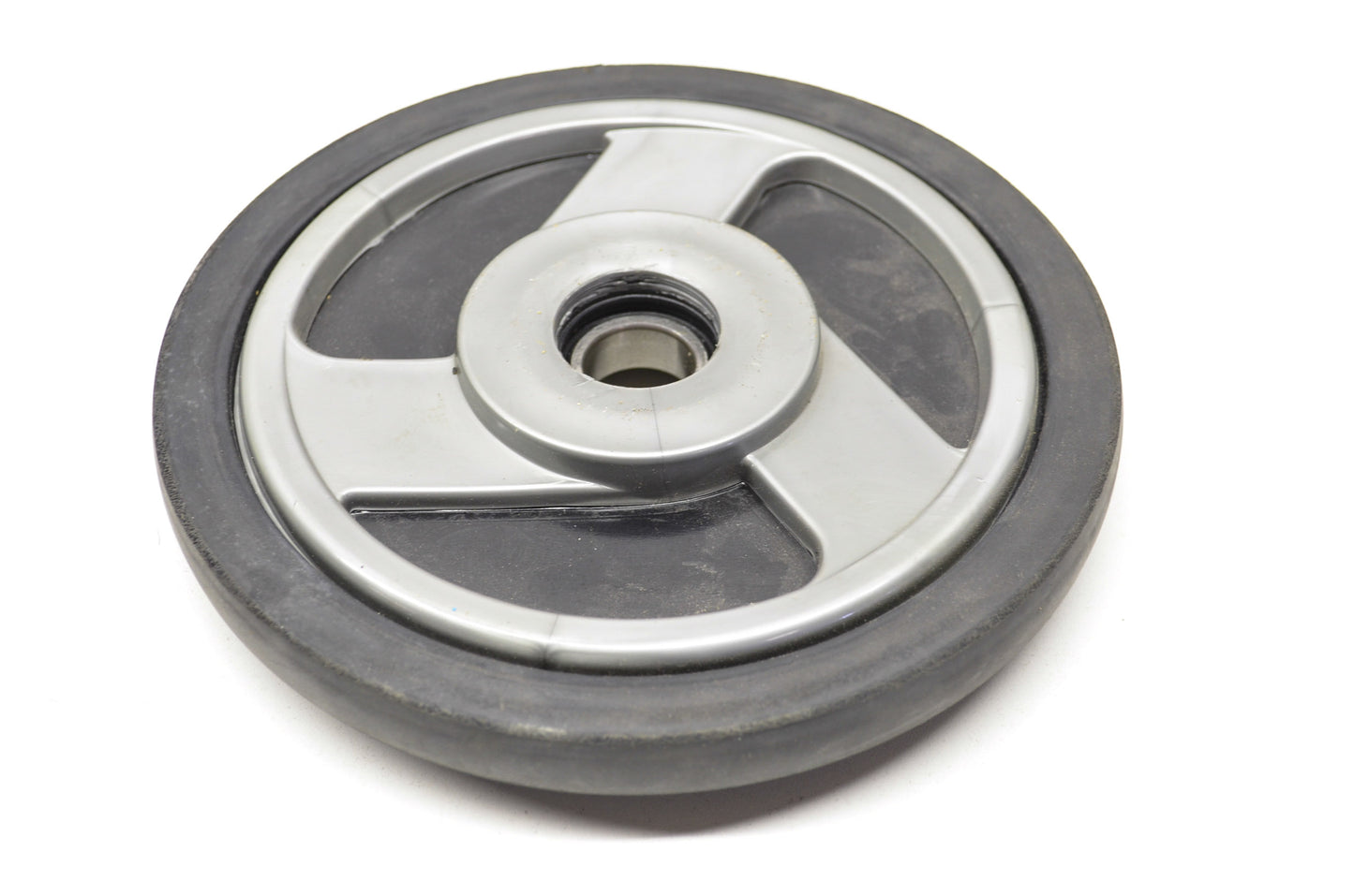 OEM Yamaha 8DF-47550-01-SL Plastic Silver Wheel