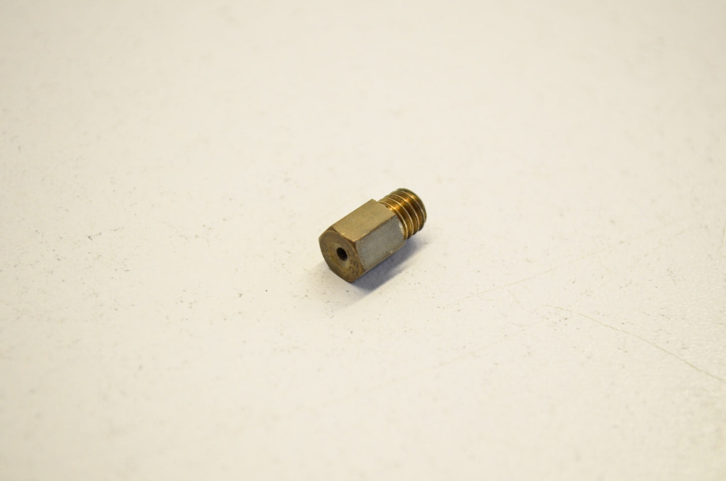 OEM Yamaha 137-14143-66-A1 Main Jet #330 NOS