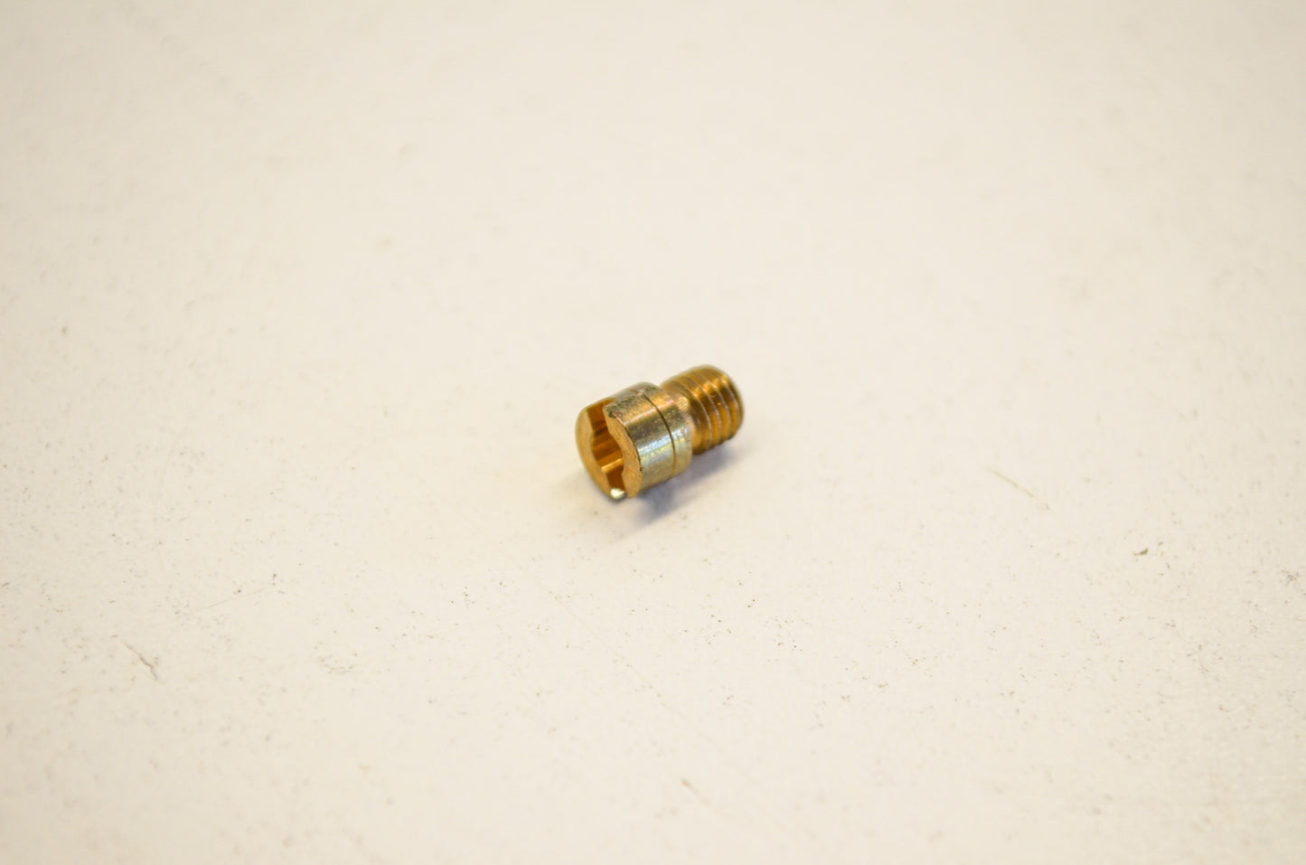 OEM Yamaha 3G2-1423A-67-00 Main Jet #825