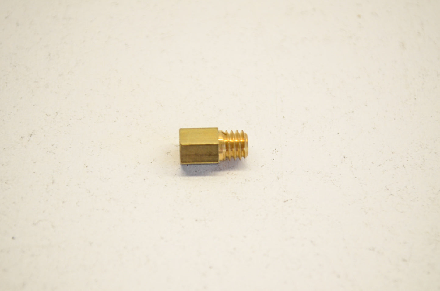 OEM Yamaha 137-14143-44-00 Main Jet #220 NOS