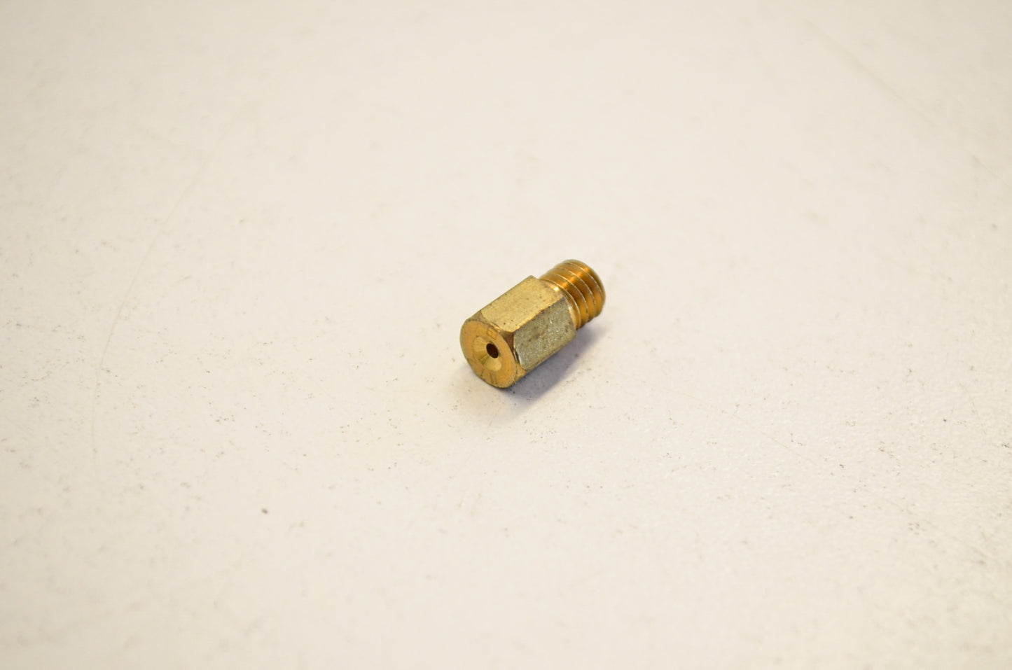 OEM Yamaha 137-14143-42-00 Main Jet #210 NOS