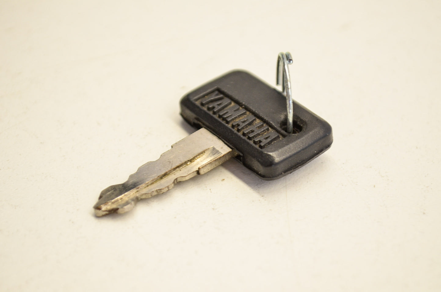 New OEM Yamaha Precut Key 3217 NOS