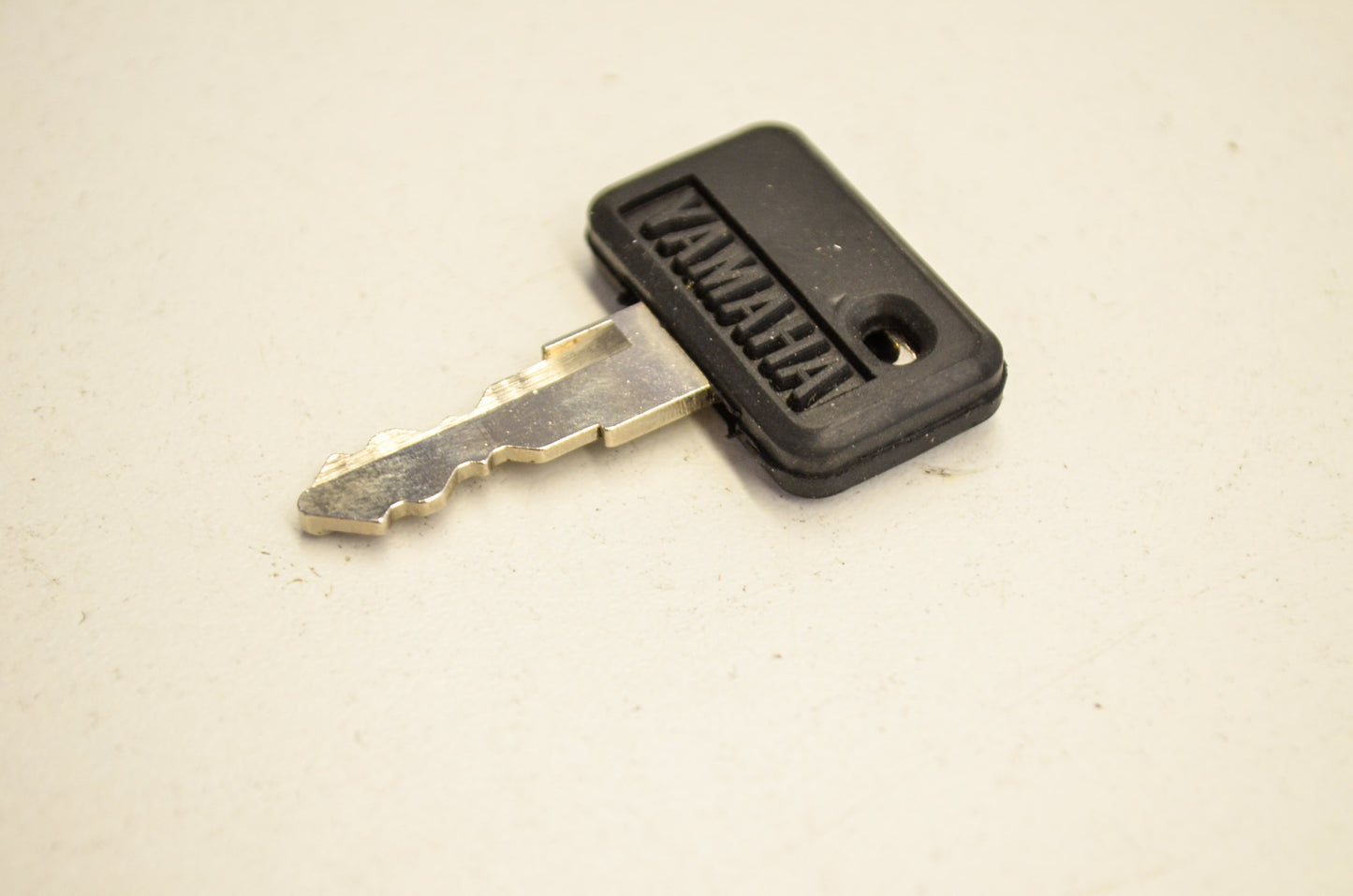New OEM Yamaha Precut Key 3113 NOS