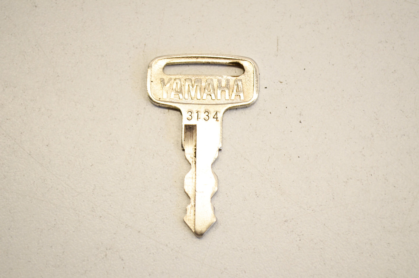 New OEM Yamaha Precut Key 3134 NOS