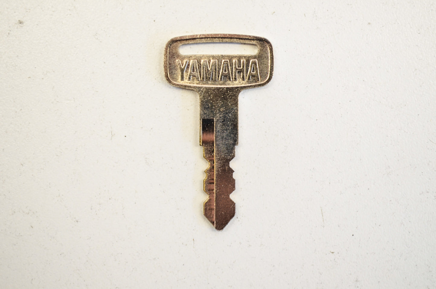 New OEM Yamaha Precut Key 1211 NOS