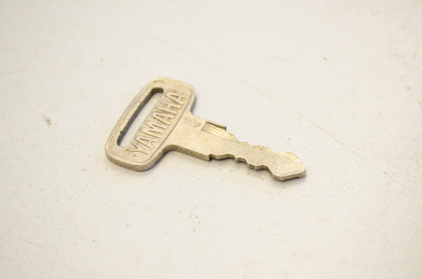 New OEM Yamaha Precut Key 3249 NOS