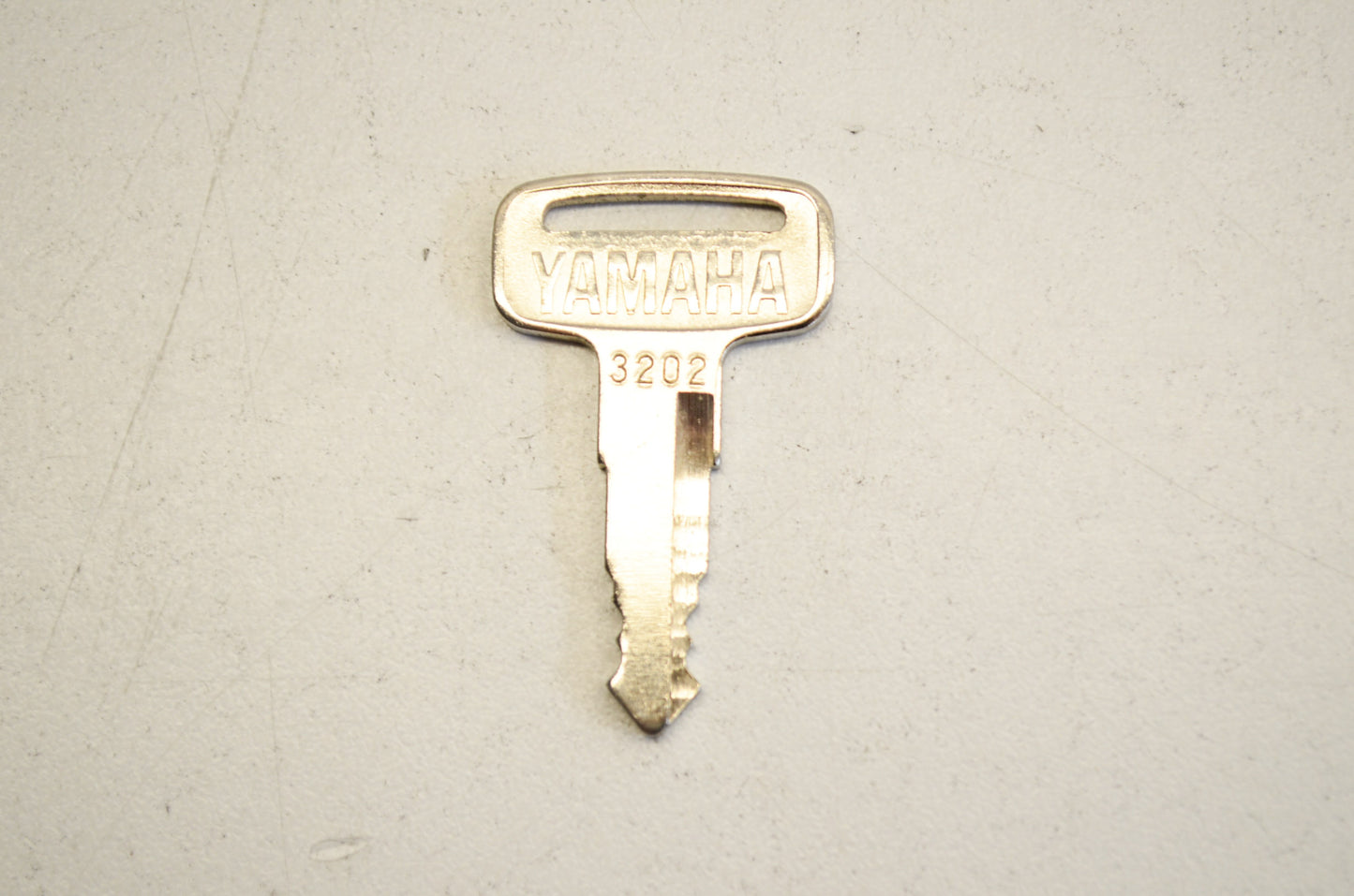 OEM Yamaha 3202 Precut Key NOS