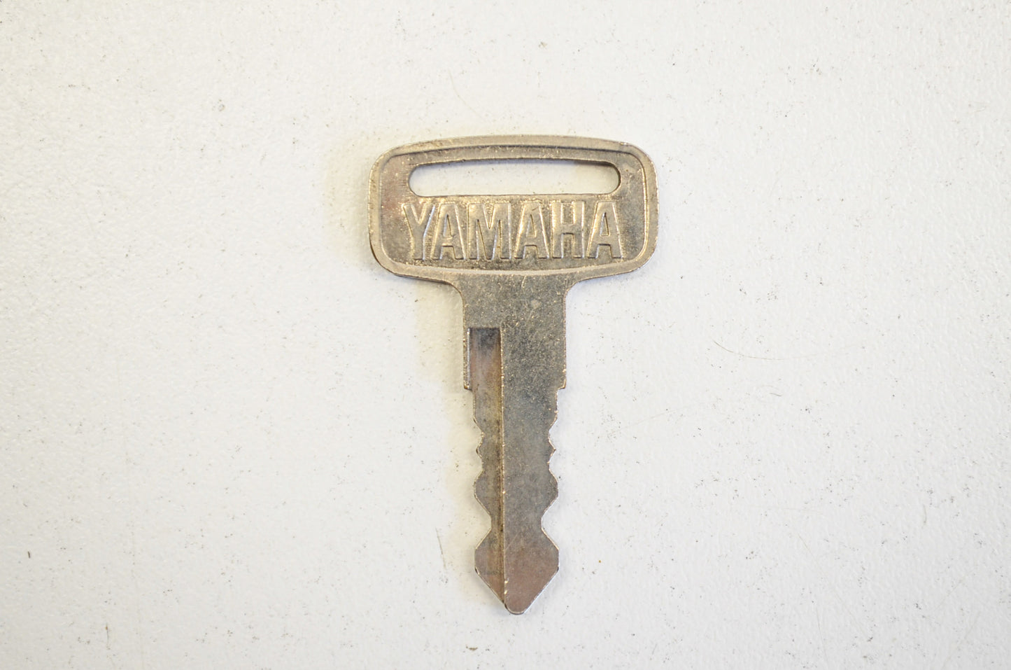 New OEM Yamaha Precut Key 3121 NOS