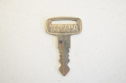 New OEM Yamaha Precut Key 3121 NOS