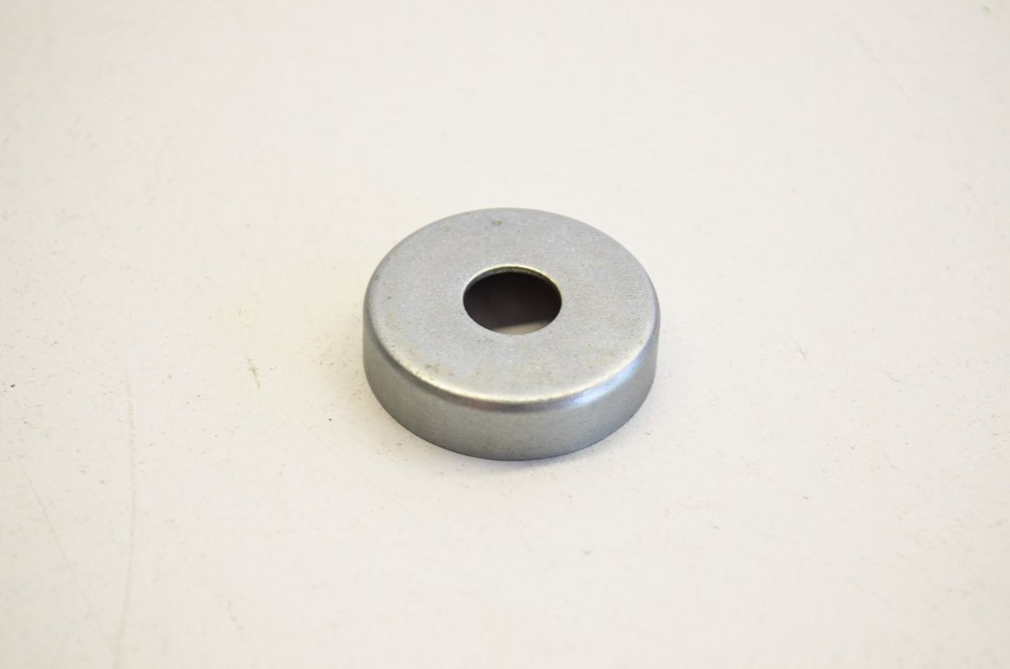 OEM Yamaha 1UY-23517-00-00 Thrust Cover 1 NOS