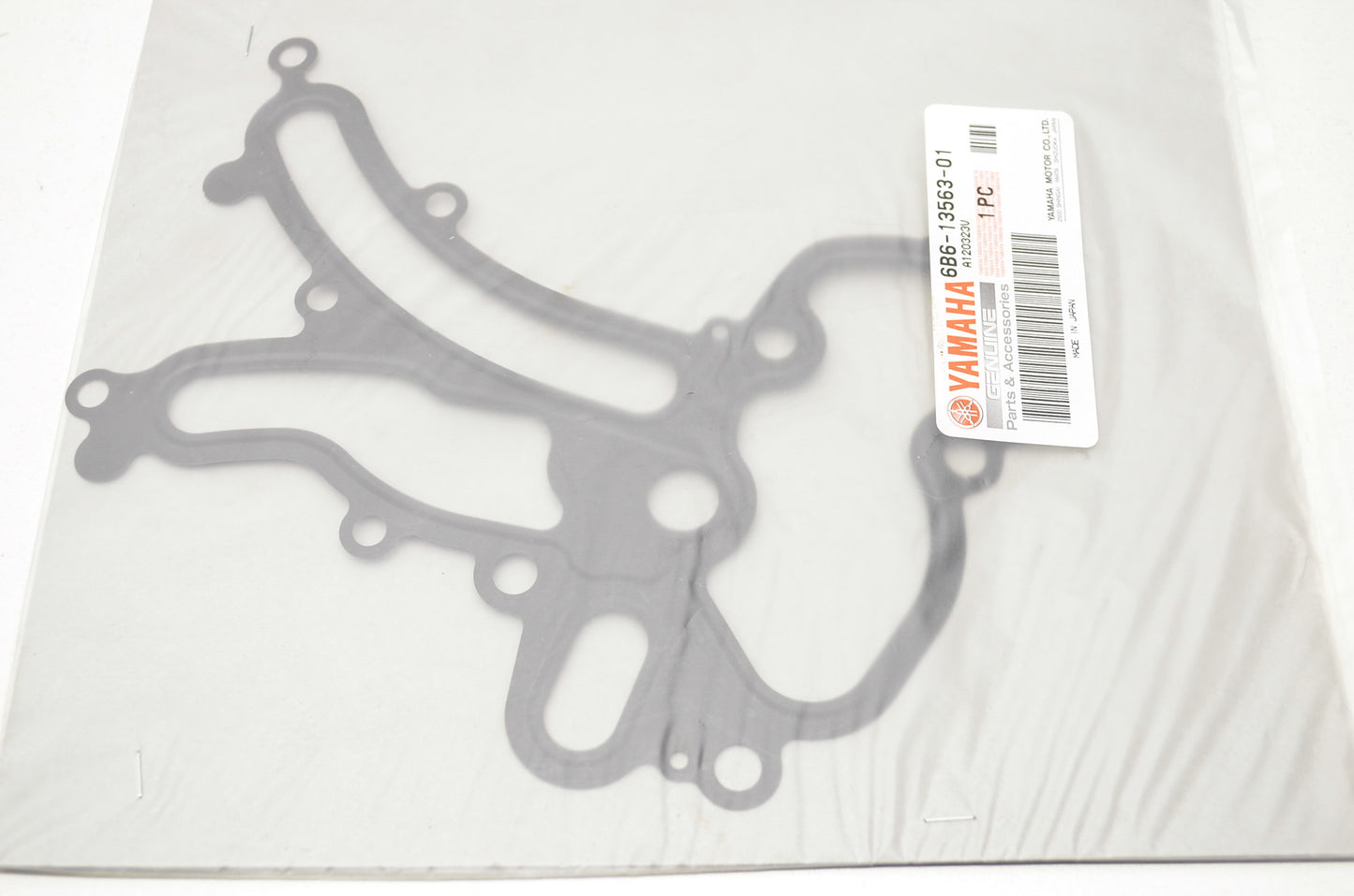 OEM Yamaha 6B6-13563-01-00 Gasket NOS