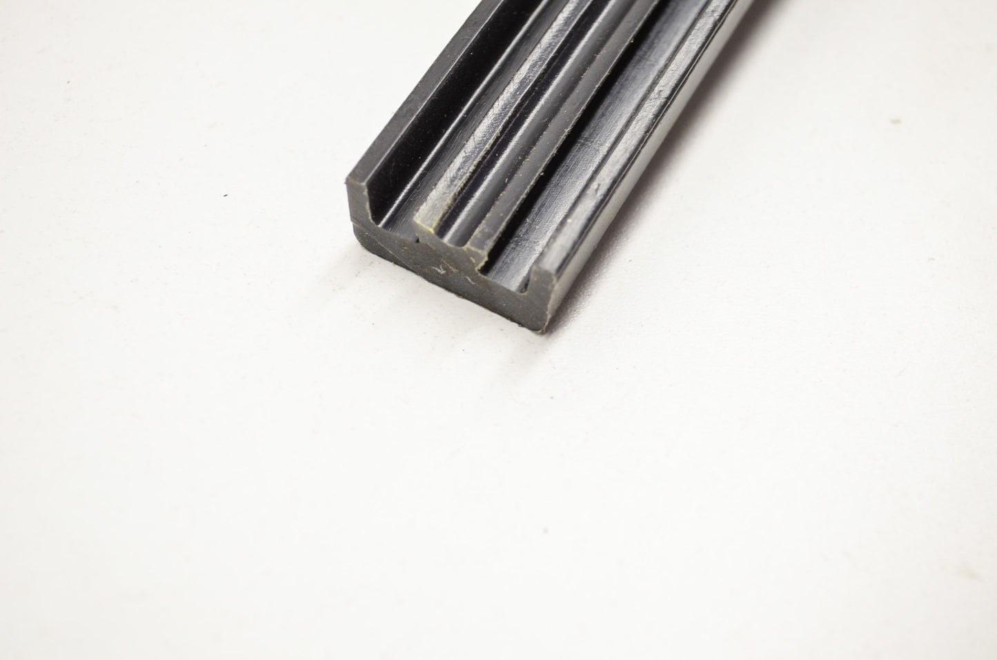 OEM Yamaha 88R-47421-01-XX Sliding Runner Qty 2 NOS
