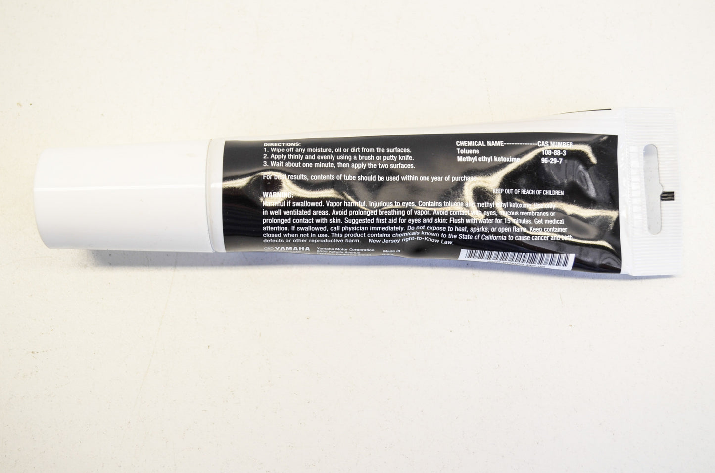 New OEM Yamaha Yamalube Yamabond Semi Drying Liquid Gasket 3 Oz NOS