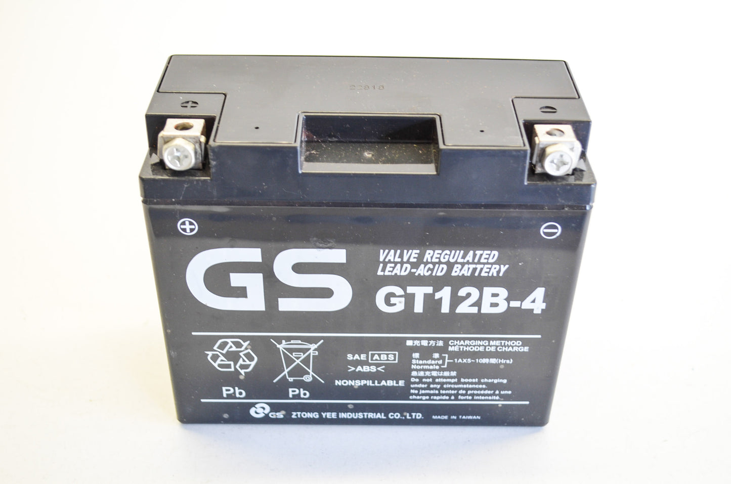 New OEM Yamaha GS Non Spillable Battery NOS