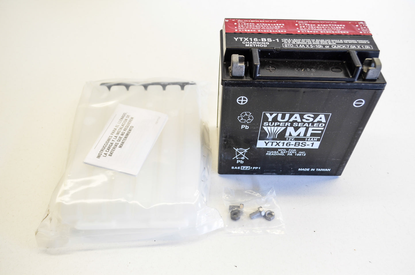 New Yuasa Maintenance Free Battery with Electrolyte Pack NOS