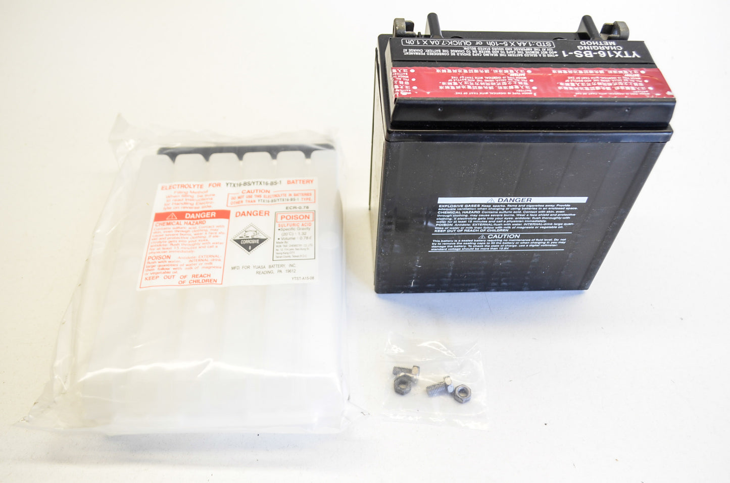 New Yuasa Maintenance Free Battery with Electrolyte Pack NOS