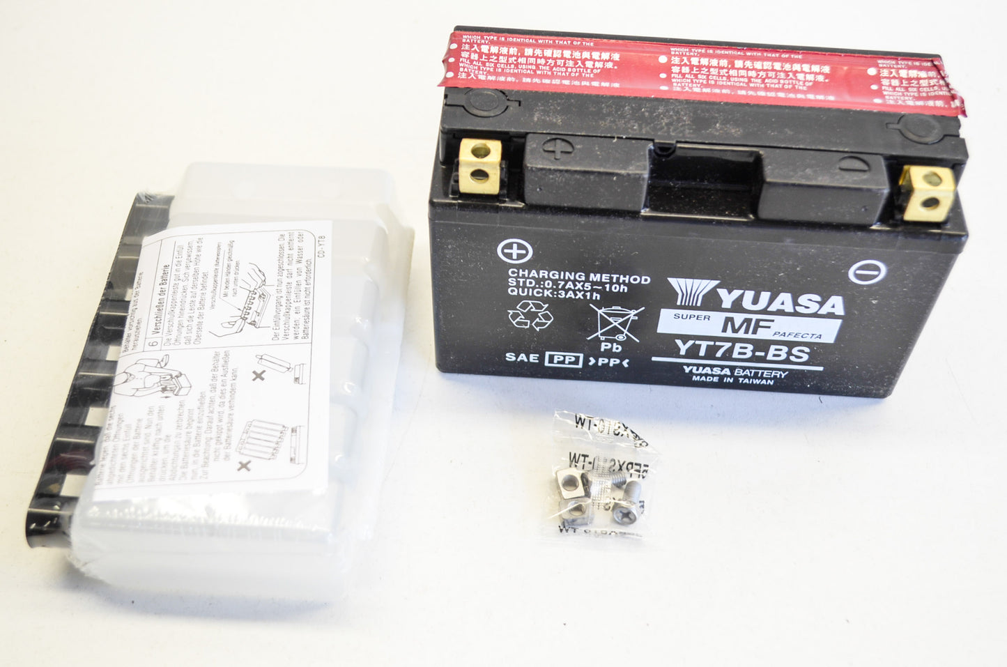 New Yuasa Maintenance Free Battery NOS