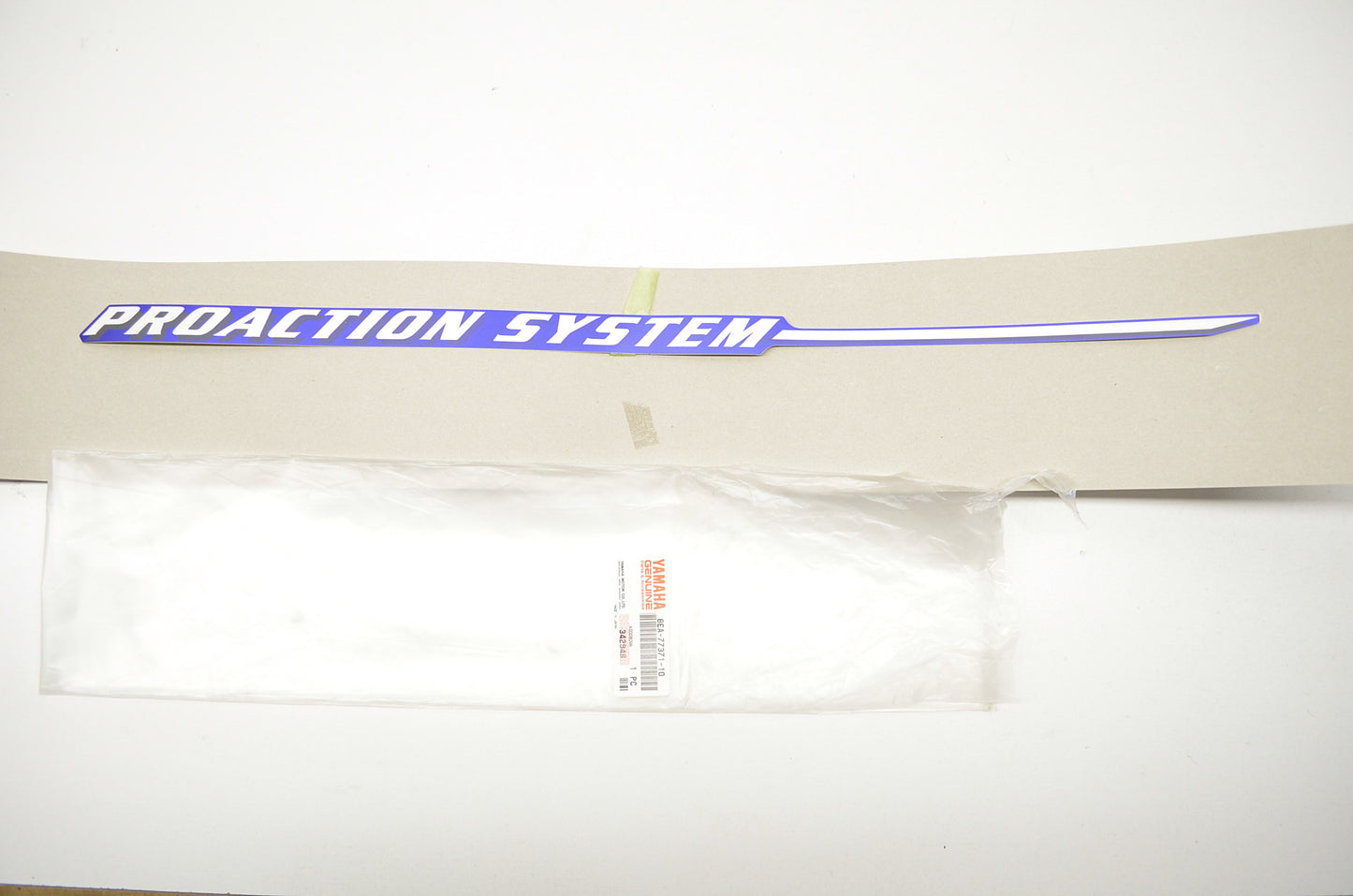 OEM Yamaha 8EA-77371-10-00 Emblem 15 NOS