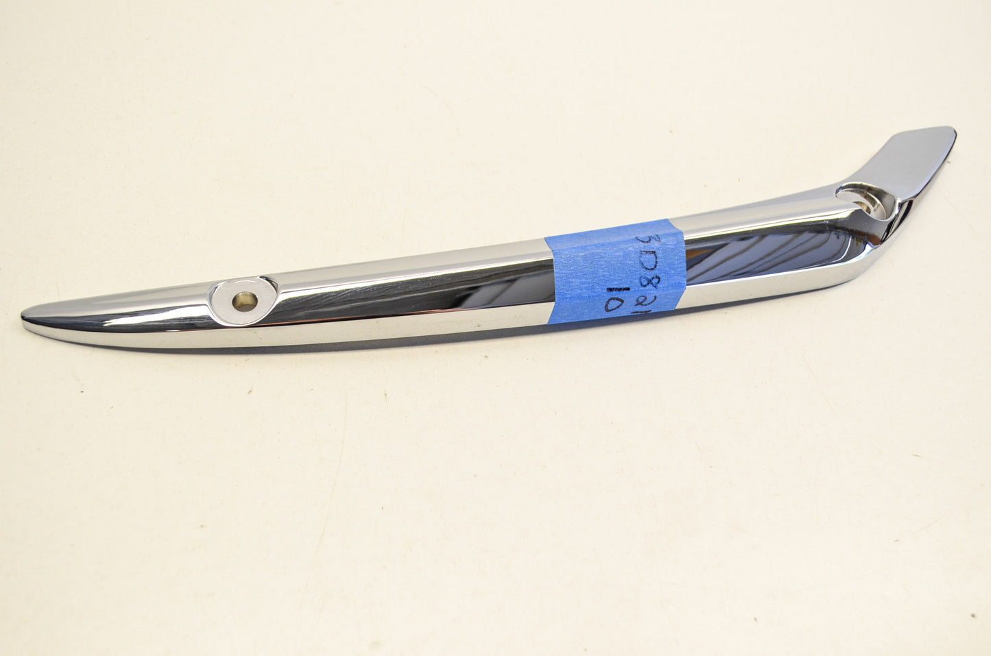 OEM Yamaha 3D8-2164F-10-00 Stay 1
