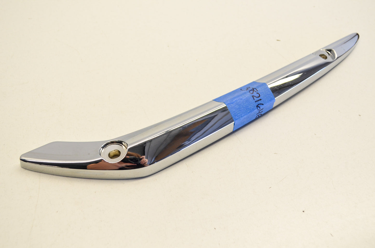 OEM Yamaha 3D8-2164G-10-00 Stay 2