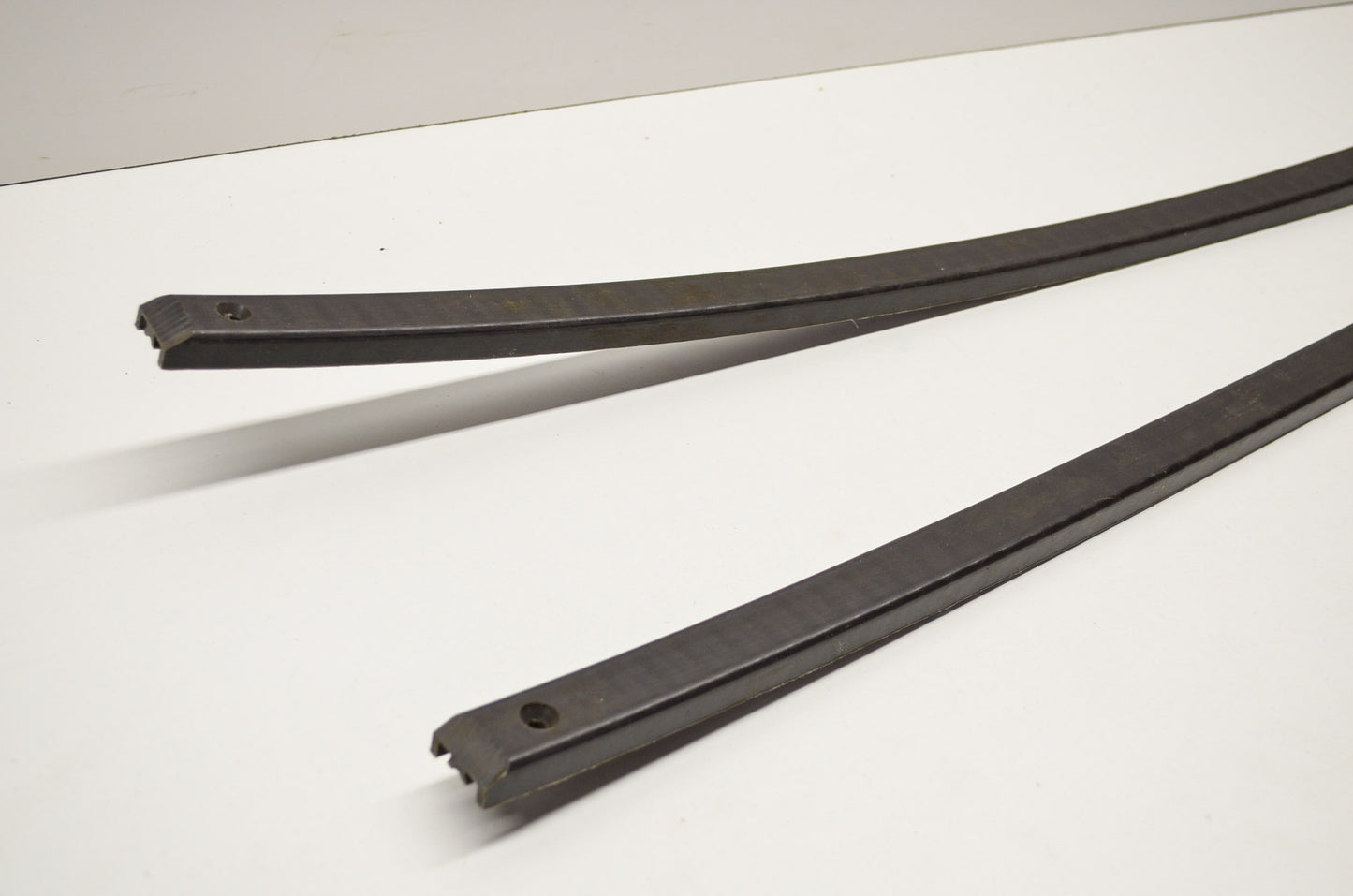 OEM Yamaha 8N8-00-X Runners Qty 2 NOS