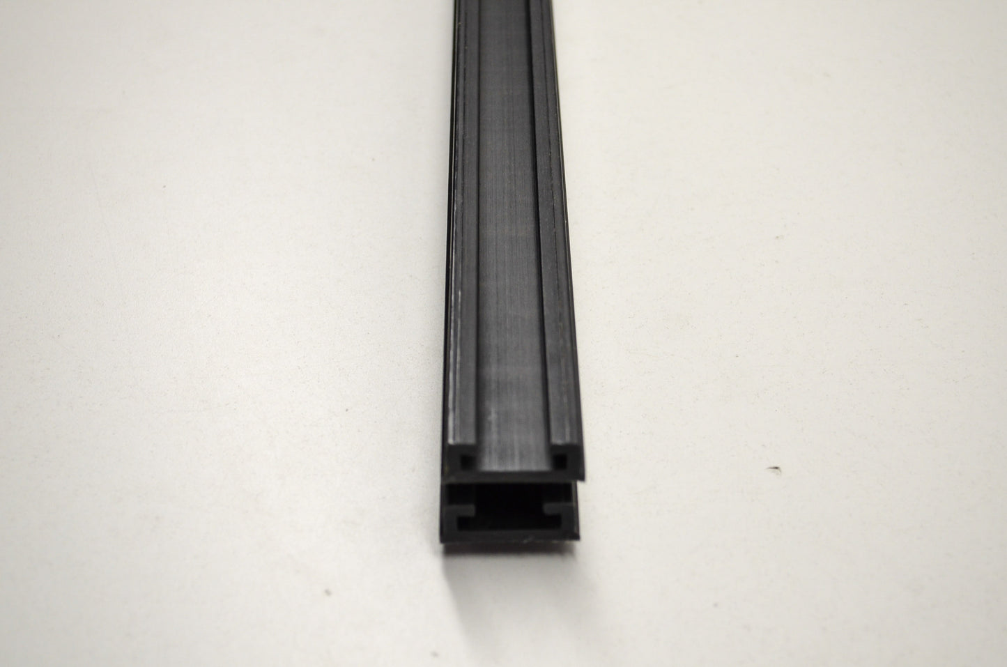 OEM Yamaha SMA-8FU92-00-HP Hi-Performance Black Slider Runner Qty 2 NOS