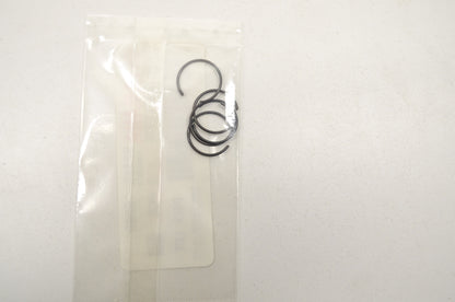 OEM Yamaha 93450-16068-00 Inner Circlip Qty 5 NOS