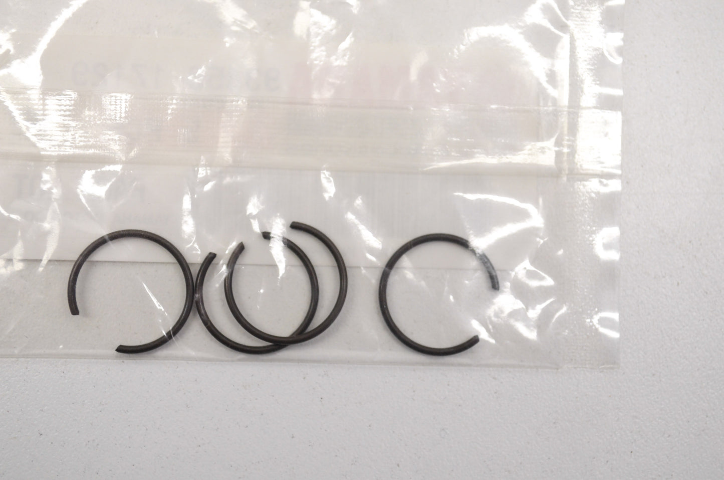 New OEM Yamaha Circlip QTY 4 NOS