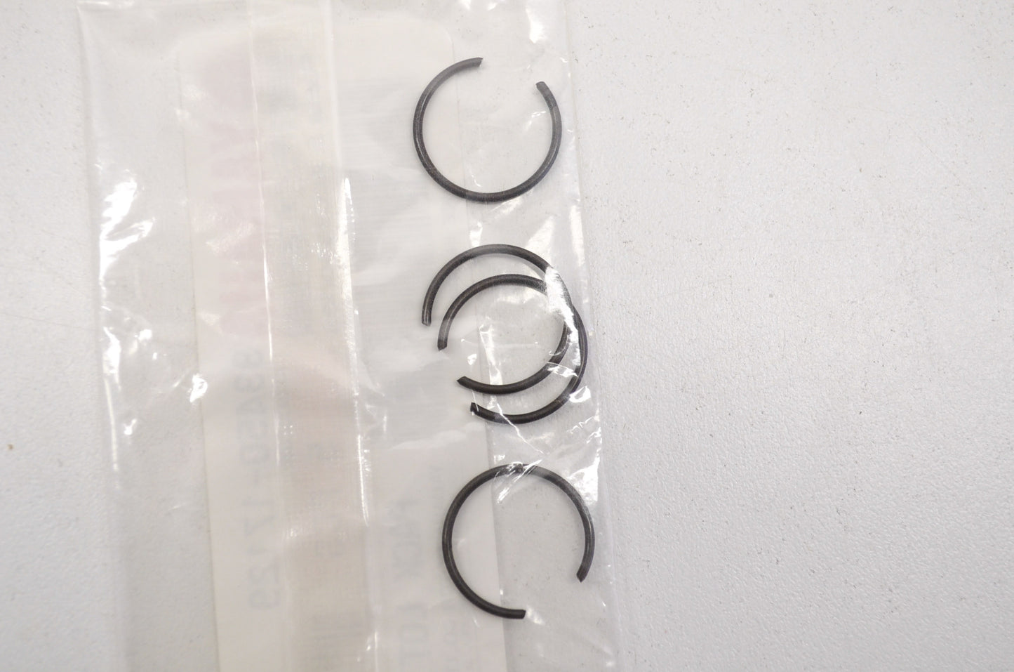 New OEM Yamaha Circlip QTY 4 NOS