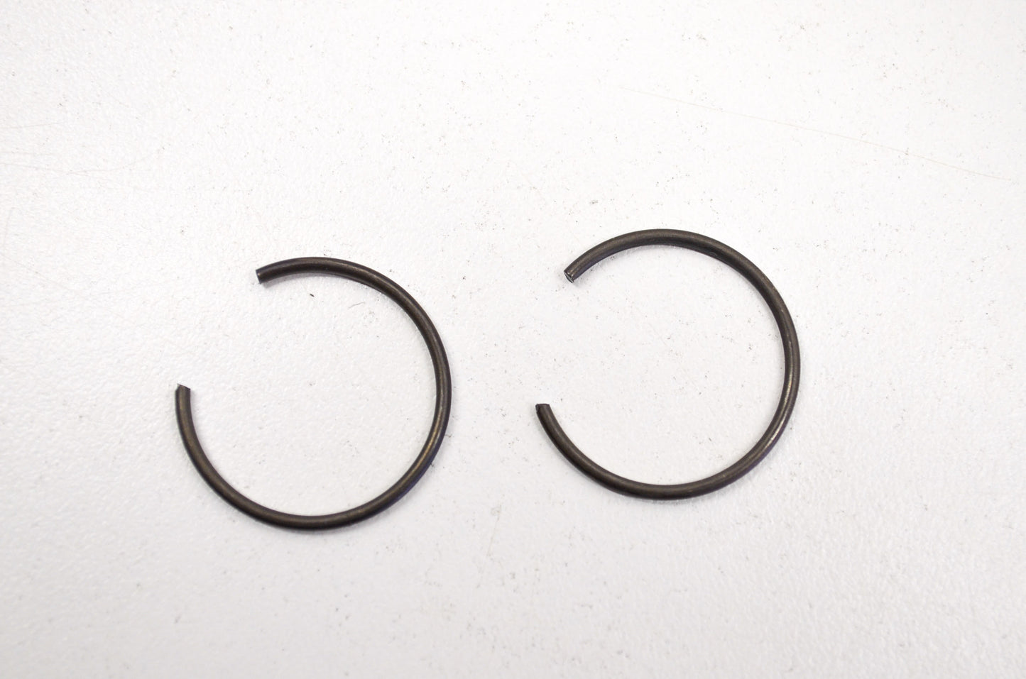 OEM Yamaha 93450-22027-00 Inner Circlip Qty 2 NOS