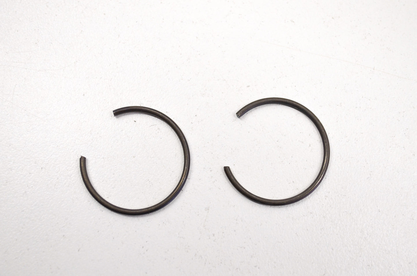 OEM Yamaha 93450-22027-00 Inner Circlip Qty 2 NOS