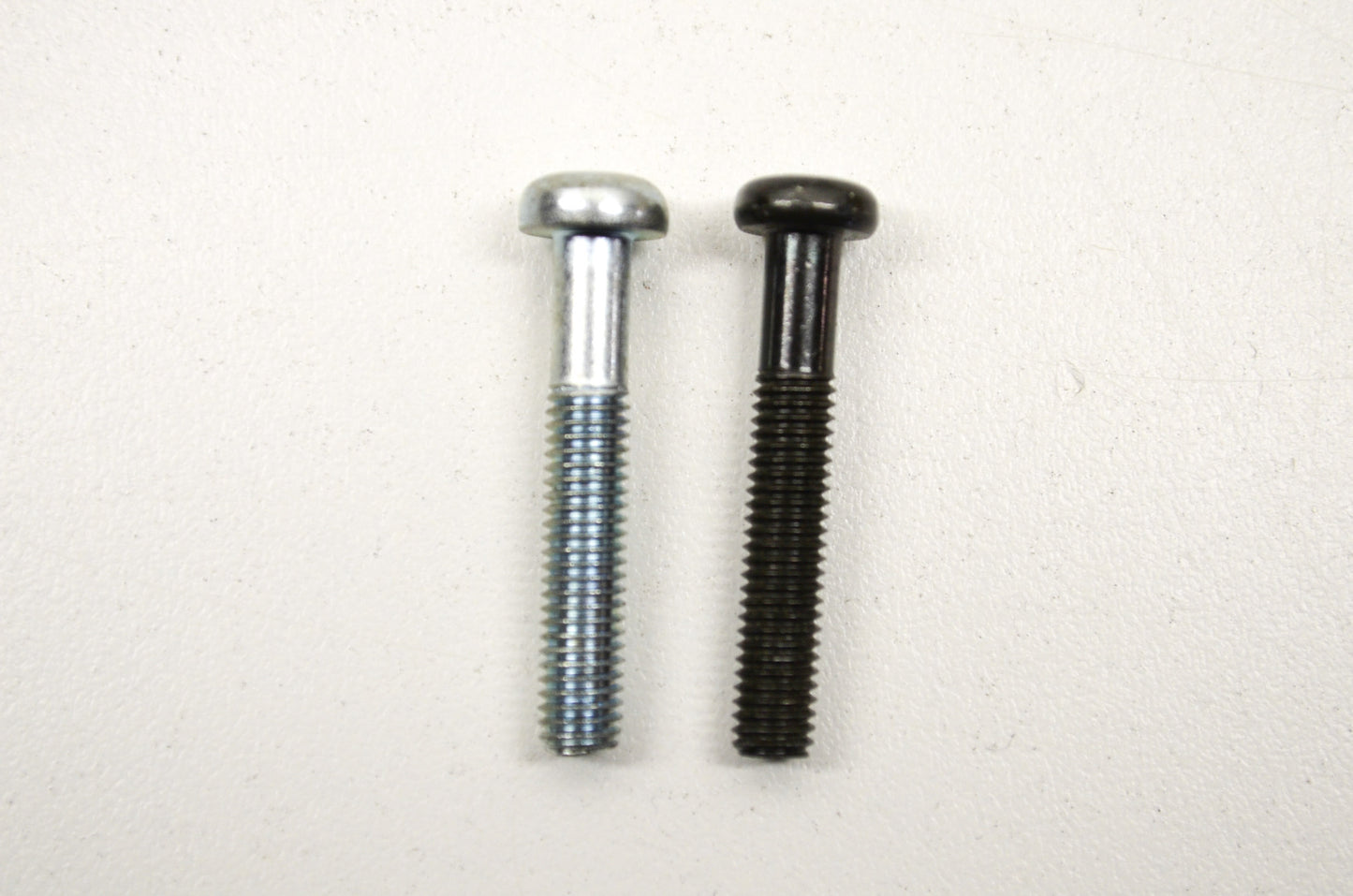 OEM Yamaha 98580-05530-00 Pan Head Screw Qty 2 NOS