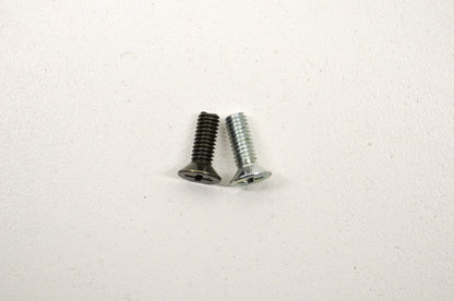 OEM Yamaha 98707-04012-00 Flat Screw Qty 2 NOS