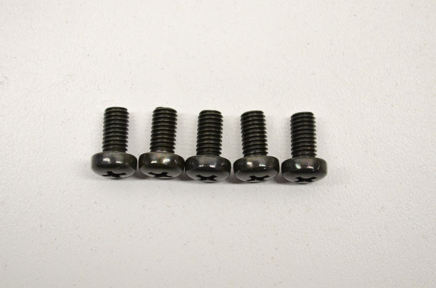 OEM Yamaha 98506-05010-00 Pan Head Screw Qty 5 NOS