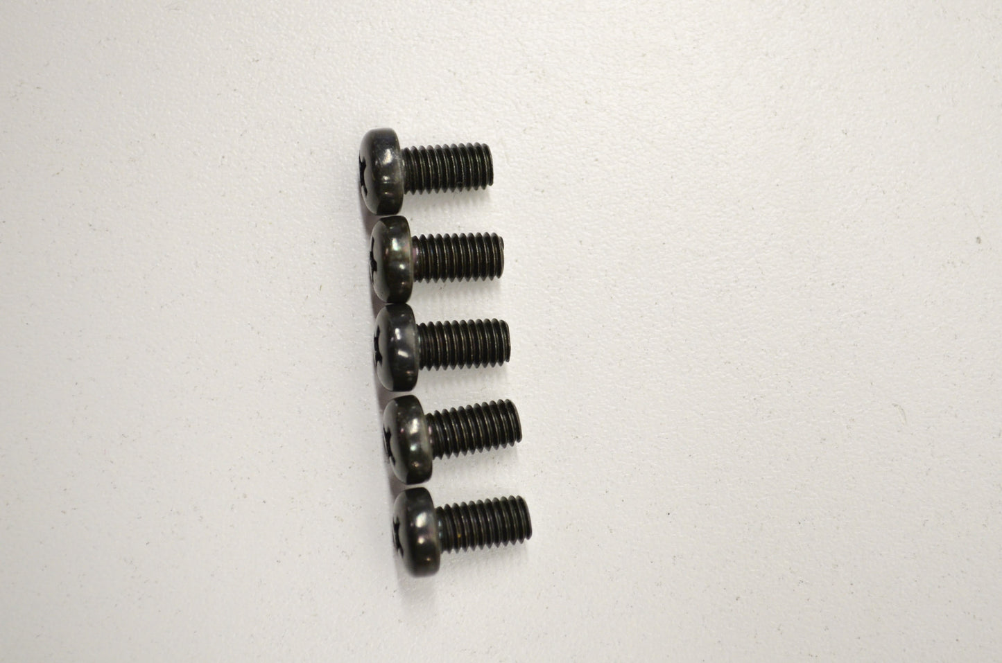 OEM Yamaha 98506-05010-00 Pan Head Screw Qty 5 NOS