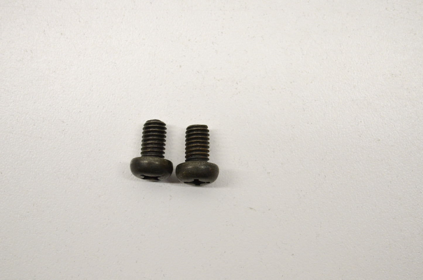 OEM Yamaha 98517-06012-00 Pan Screw Qty 2 NOS