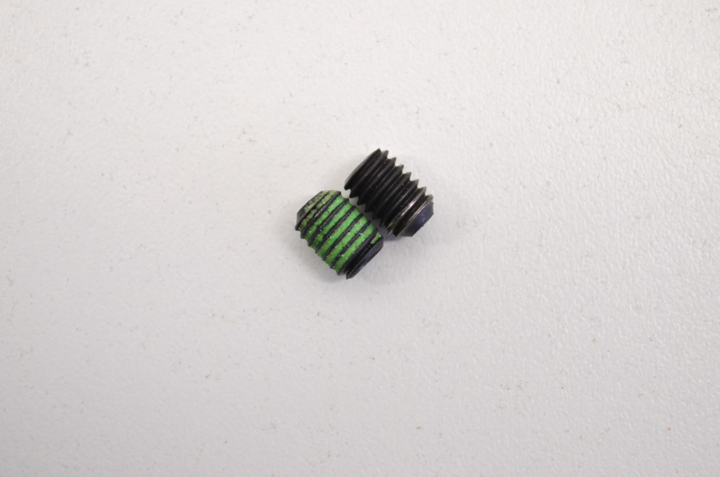New OEM Yamaha Set Bolts QTY 2 VMAX Exciter Mountain Max SX Viper Apex Vector Ph
