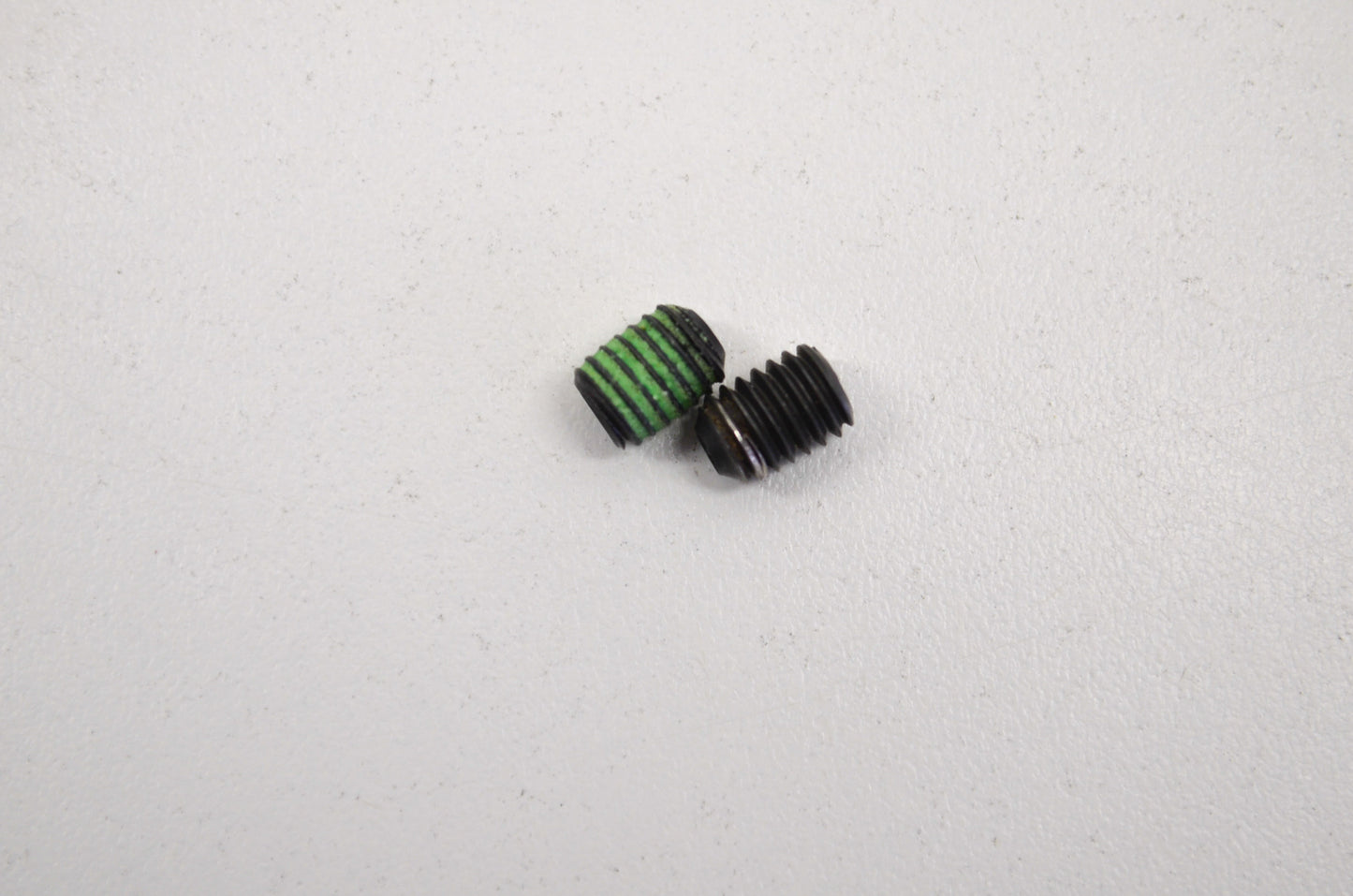 New OEM Yamaha Set Bolts QTY 2 VMAX Exciter Mountain Max SX Viper Apex Vector Ph