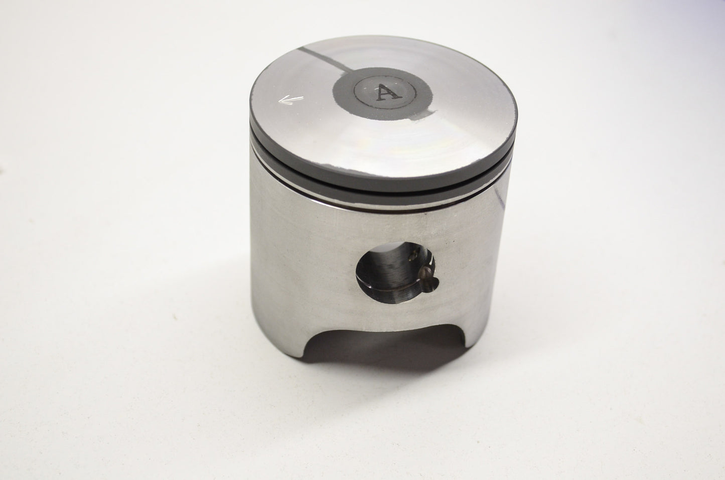 OEM Yamaha 8DN-11631-00-A0 Piston STD NOS