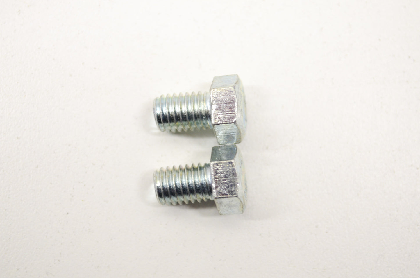 OEM Yamaha 97013-08012-00 Bolt (661) Qty 2 NOS