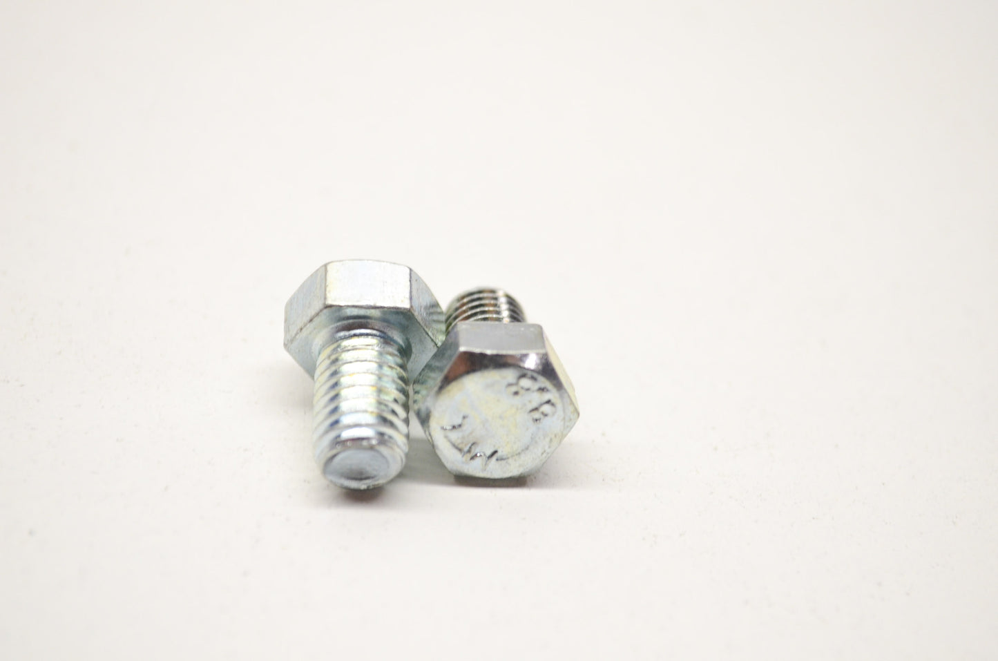OEM Yamaha 97013-08012-00 Bolt (661) Qty 2 NOS
