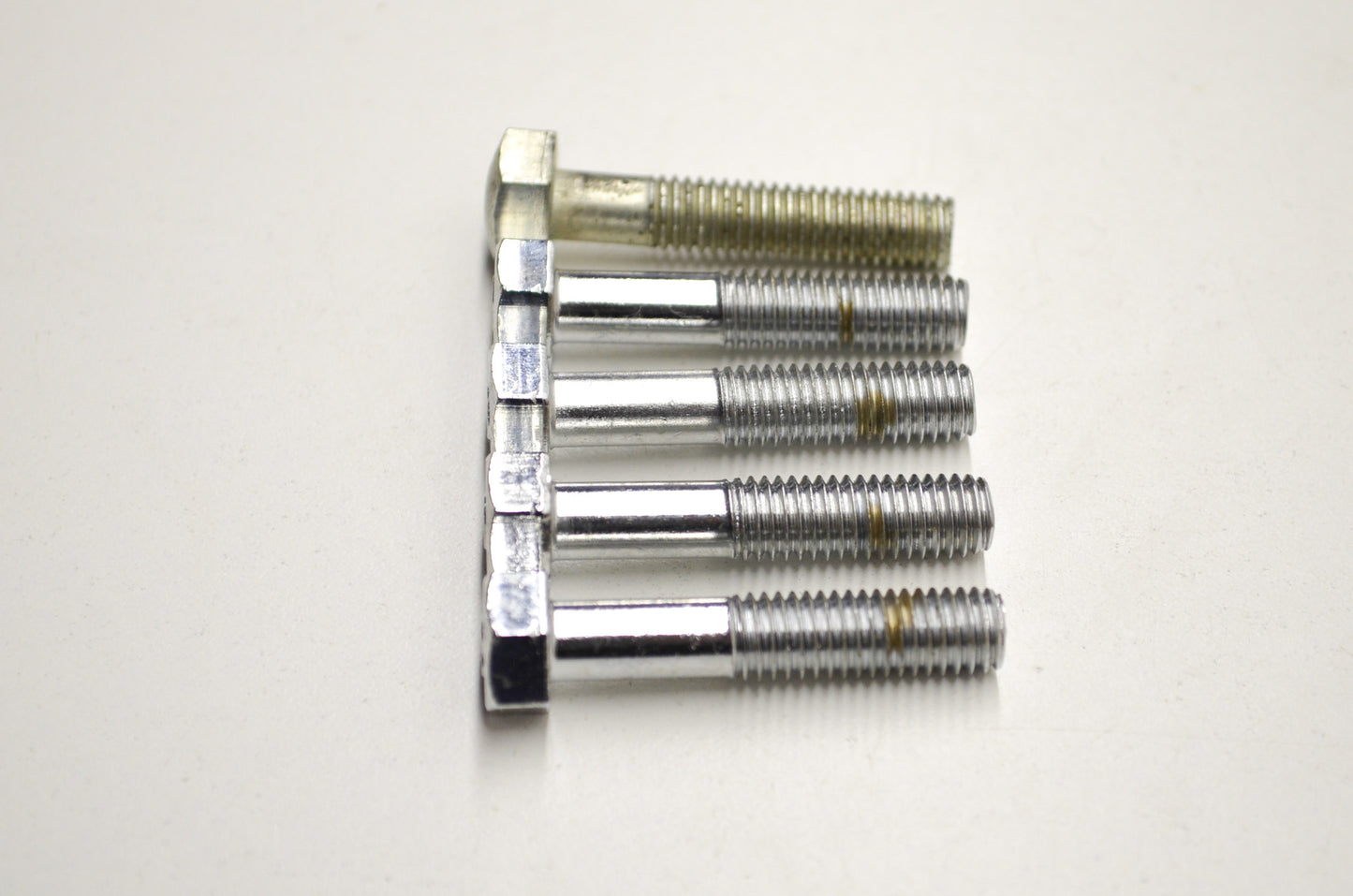 OEM Yamaha 97014-08040-00 Bolt Qty 5 NOS