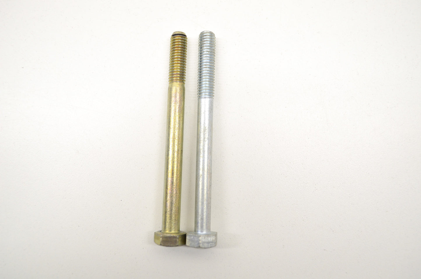 OEM Yamaha 97023-08090-00 Bolt Qty 2 NOS