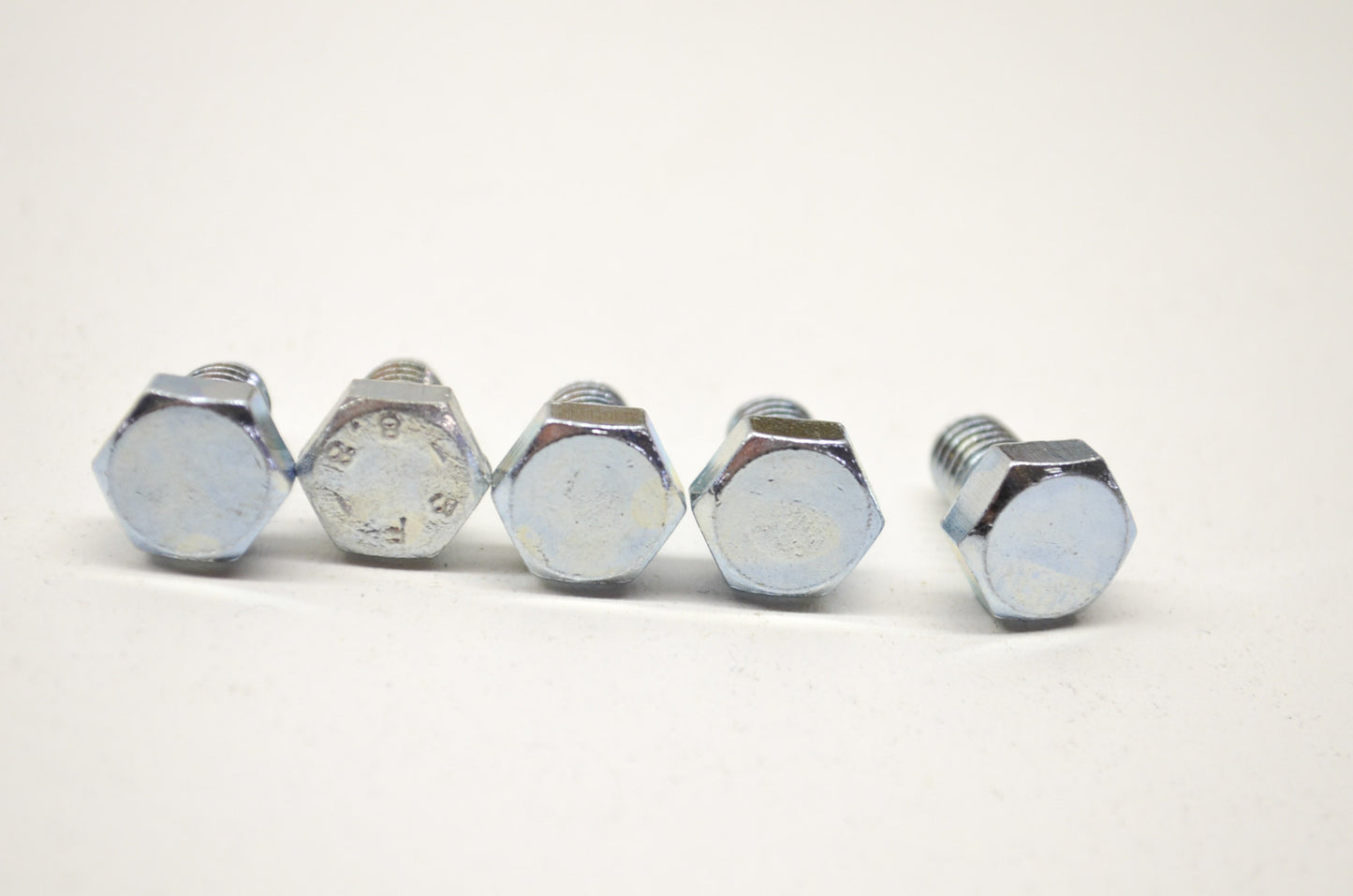 OEM Yamaha 97085-06010-00 Bolt Qty 5 NOS