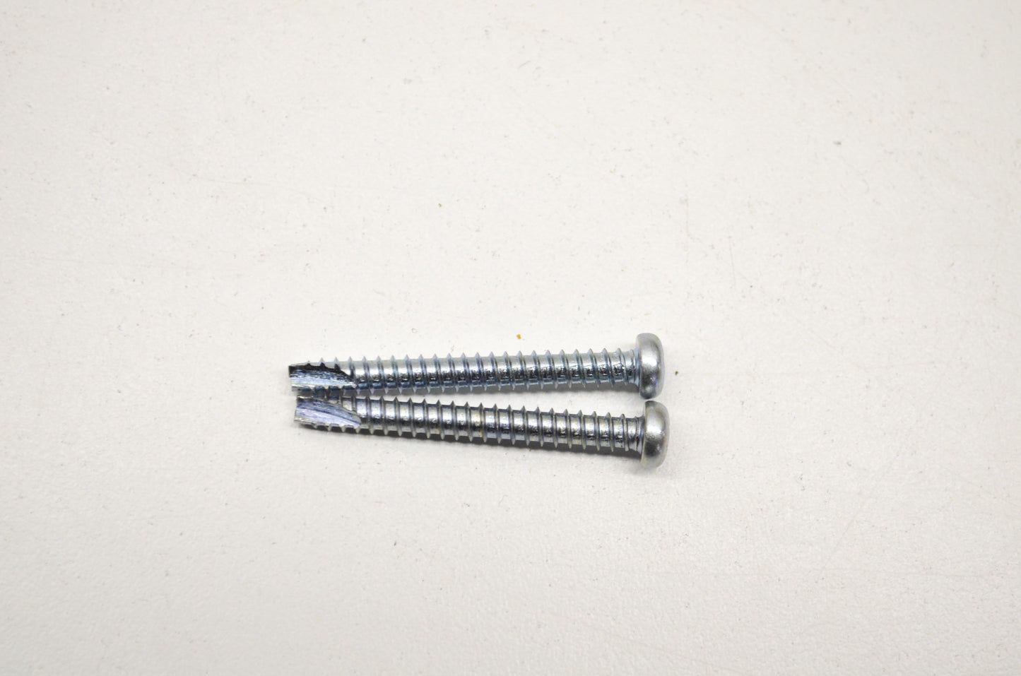 OEM Yamaha 97780-40535-00 Tapping Screw (FJ1) Qty 2 NOS